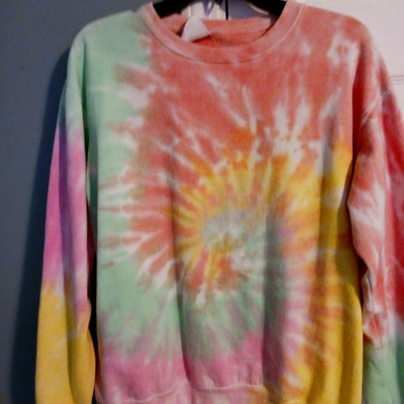 Colorful Sweatshirt.  Dreamsickle size M - Picture 1 of 5